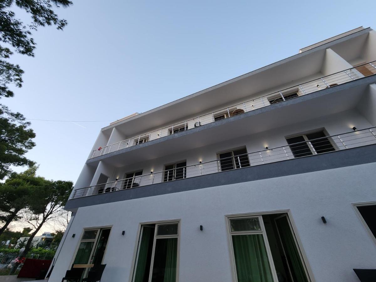 Sea Front Villa Vlore Exterior photo
