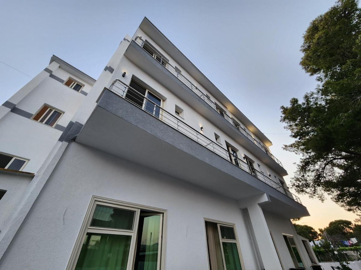 Sea Front Villa Vlore Exterior photo