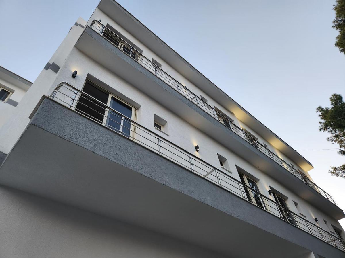 Sea Front Villa Vlore Exterior photo