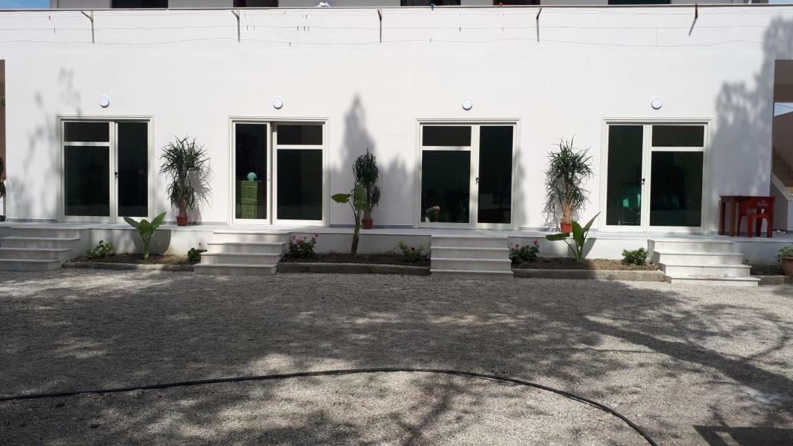 Sea Front Villa Vlore Exterior photo